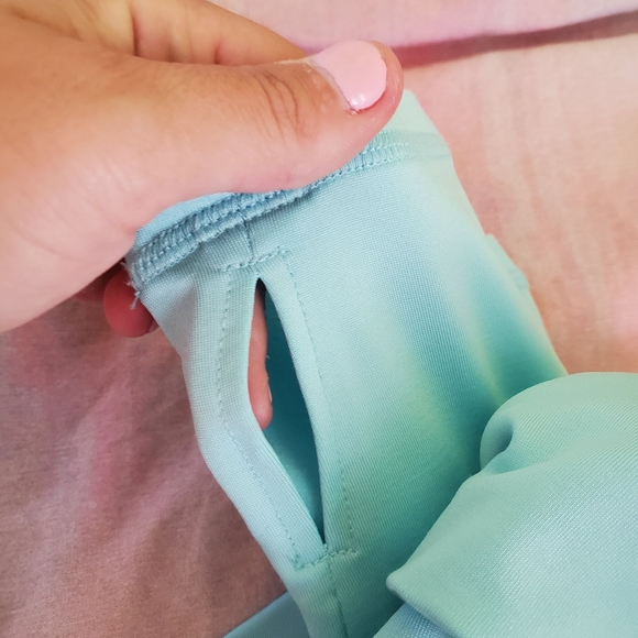 Layer 8 performance top turtleneck small blue - Picture 4 of 6